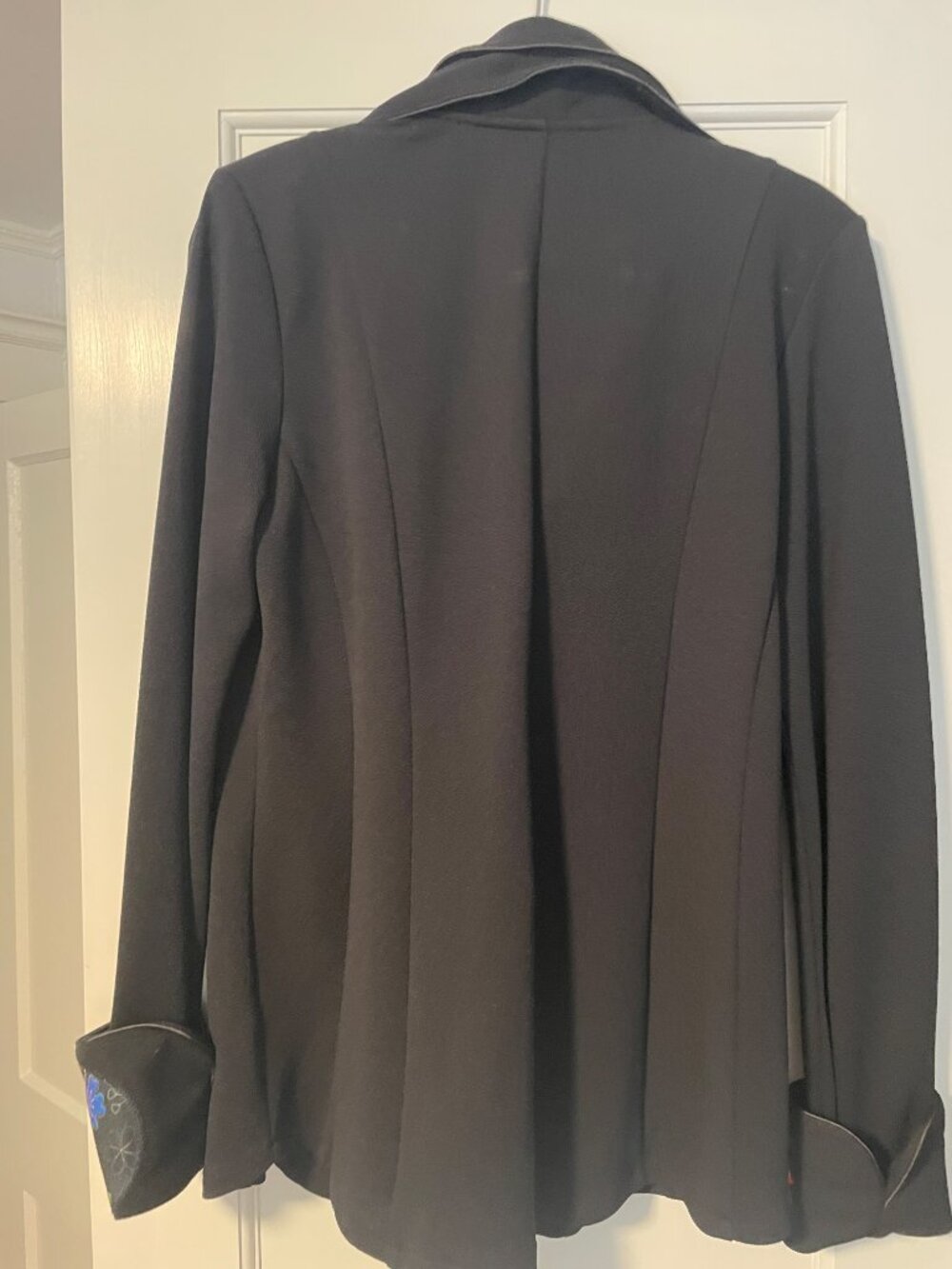 Soft Surroundings La Parisian Black Embroidered Blazer Art to Wear Collar M - Picture 8 of 11